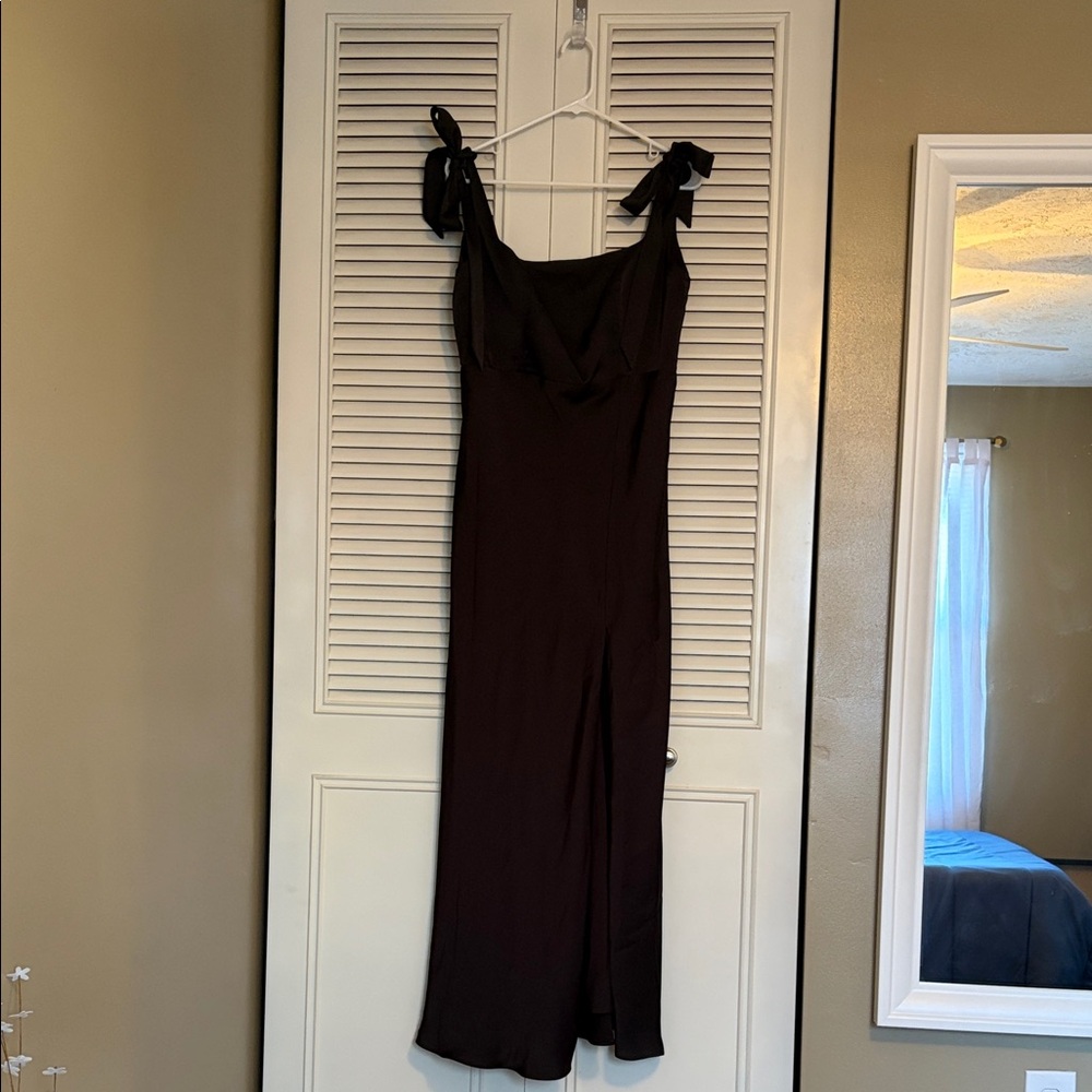 Birdy Grey Elegant Black Dress with Slit and Removable Bows - Picture 1 of 6